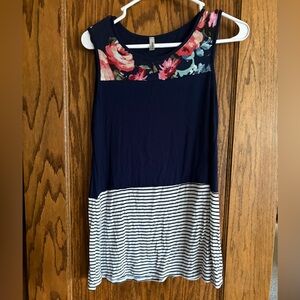 Floral‎ and Striped Sleeveless tank top